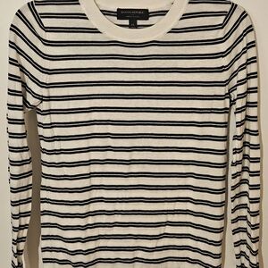 Women's Banana Republic Black and White Striped Sweater Size XS